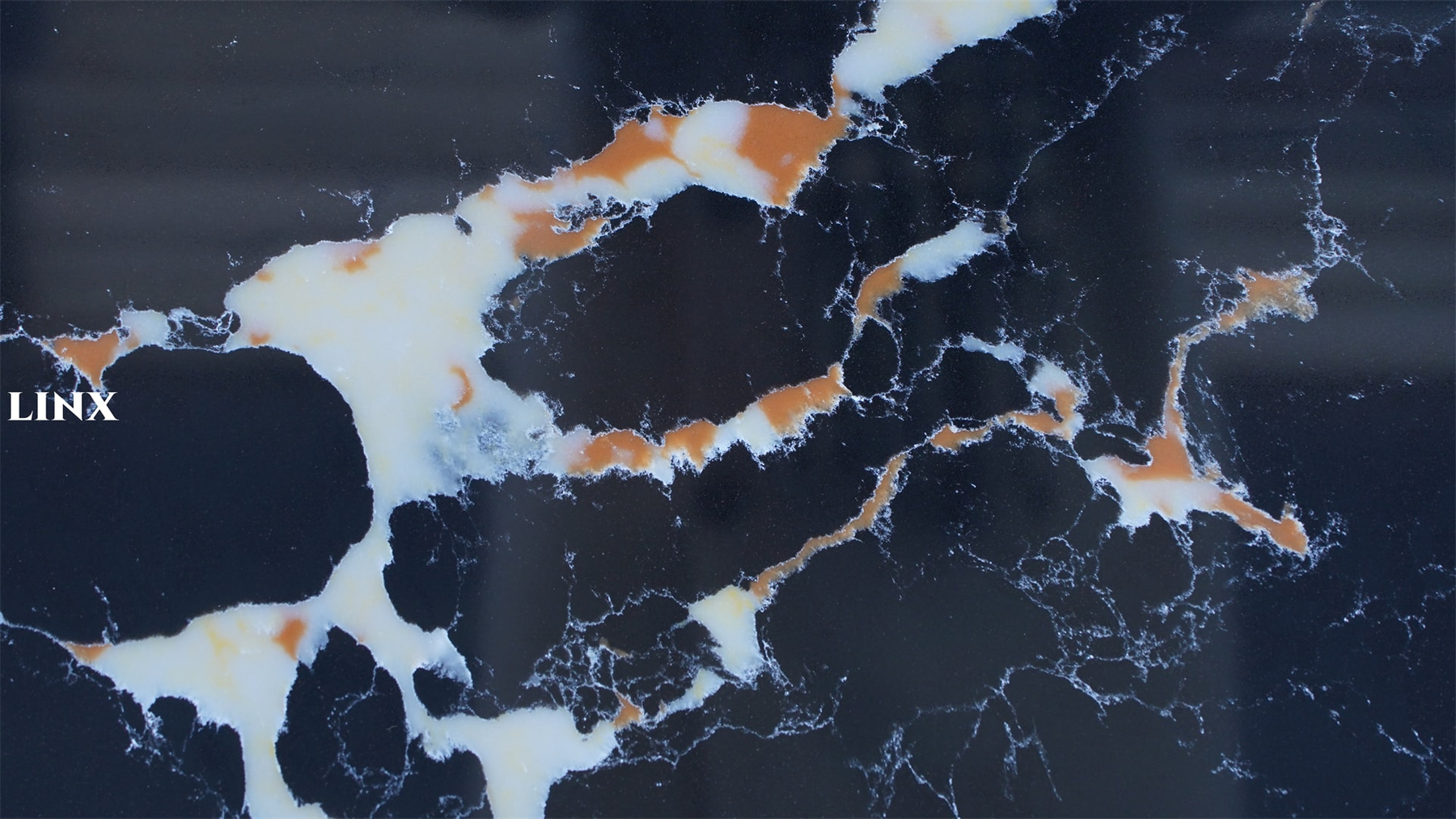 LXM9042 BLACK HEART DETAIL JADE STONE 5 LINX SURFACES