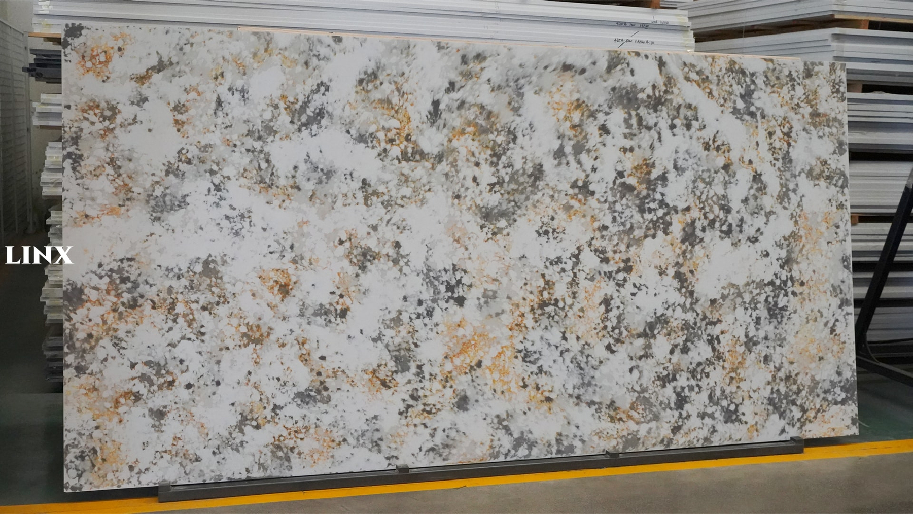 LXM9061 GLOWING CLOUD JADE STONE 1 LINX SURFACES