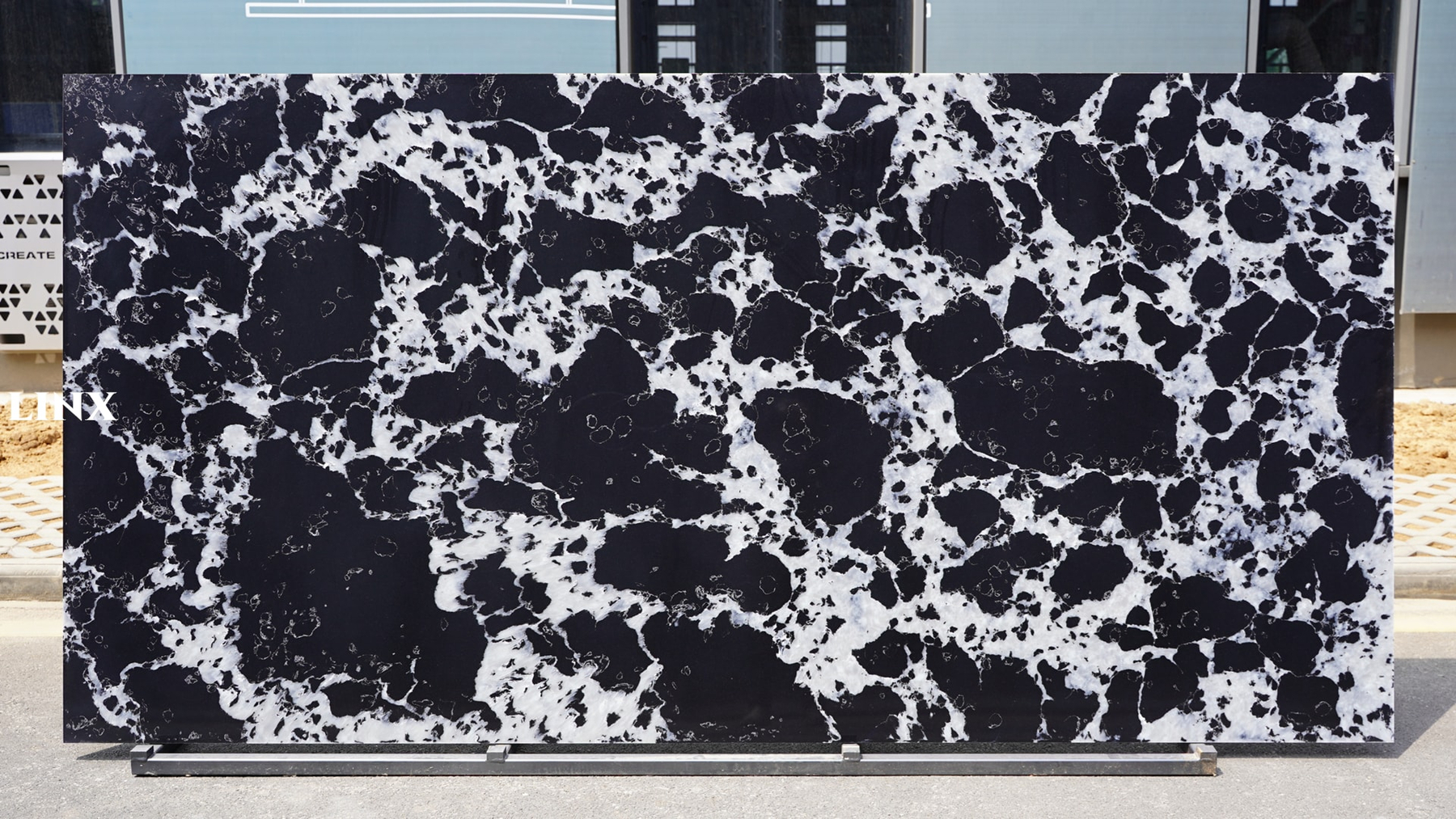 LXM9067 BLACK PUDDLE JADE STONE LINX SURFACES