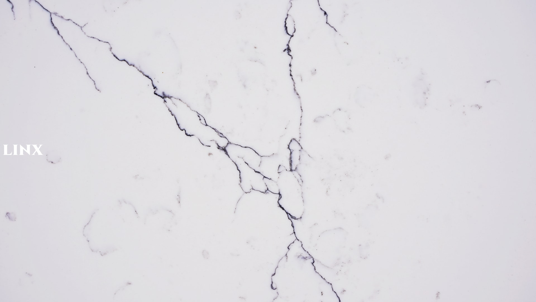 LXM9068 CALACATTA WHITE QUARTZ STONE DETAIL 3 LINX SURFACES