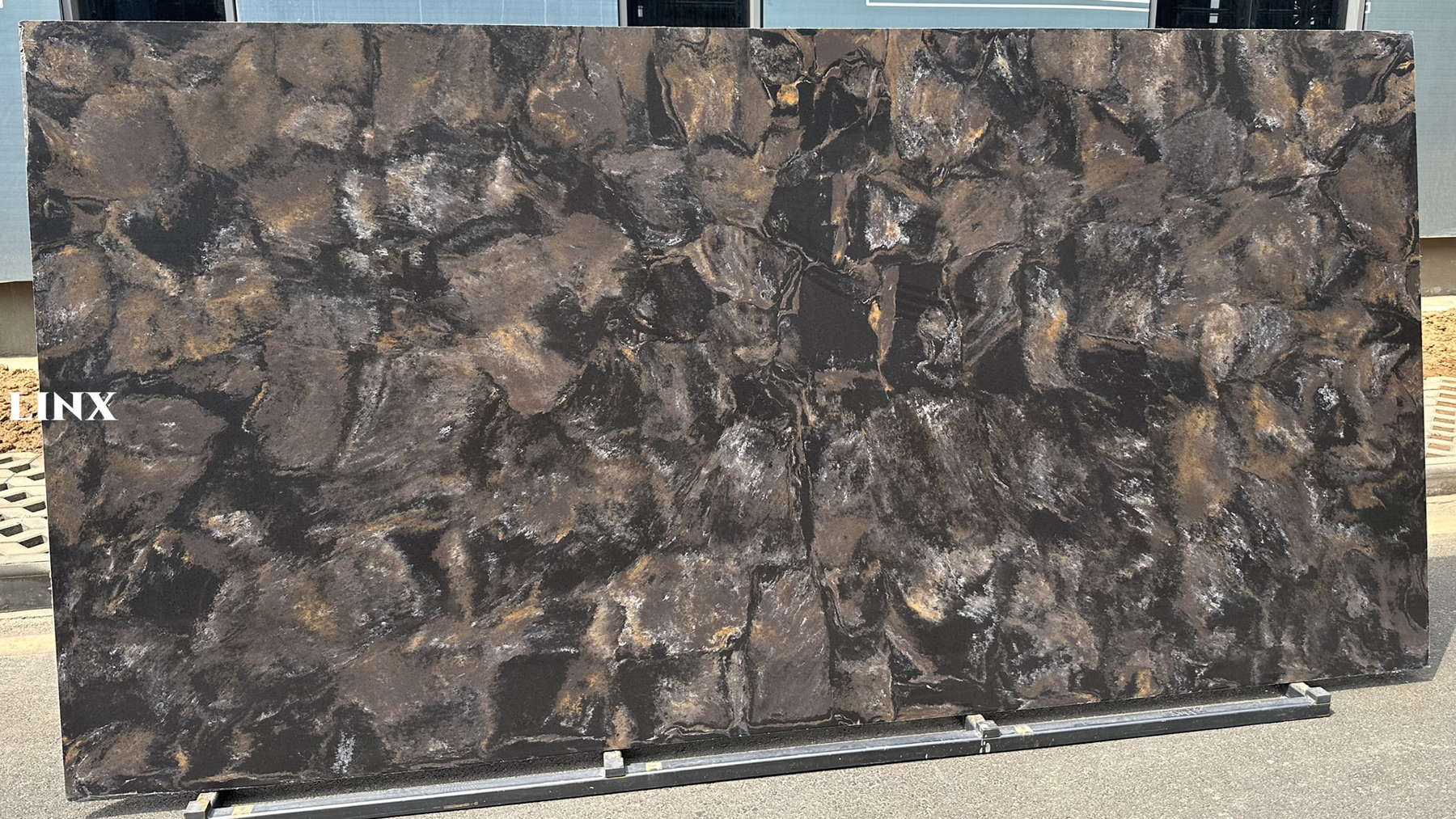 LXM9069 NOIR AUREUM JADE STONE 1 LINX SURFACES