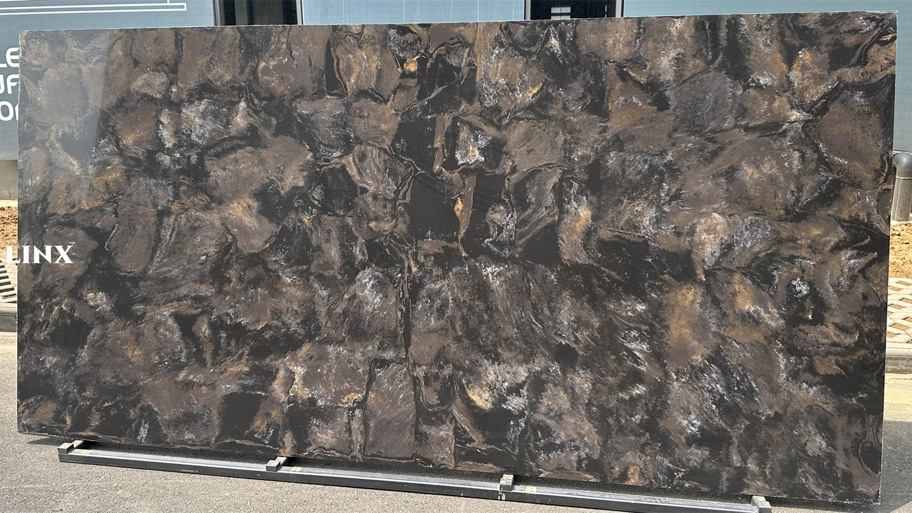 LXM9069 NOIR AUREUM JADE STONE 2 LINX SURFACES