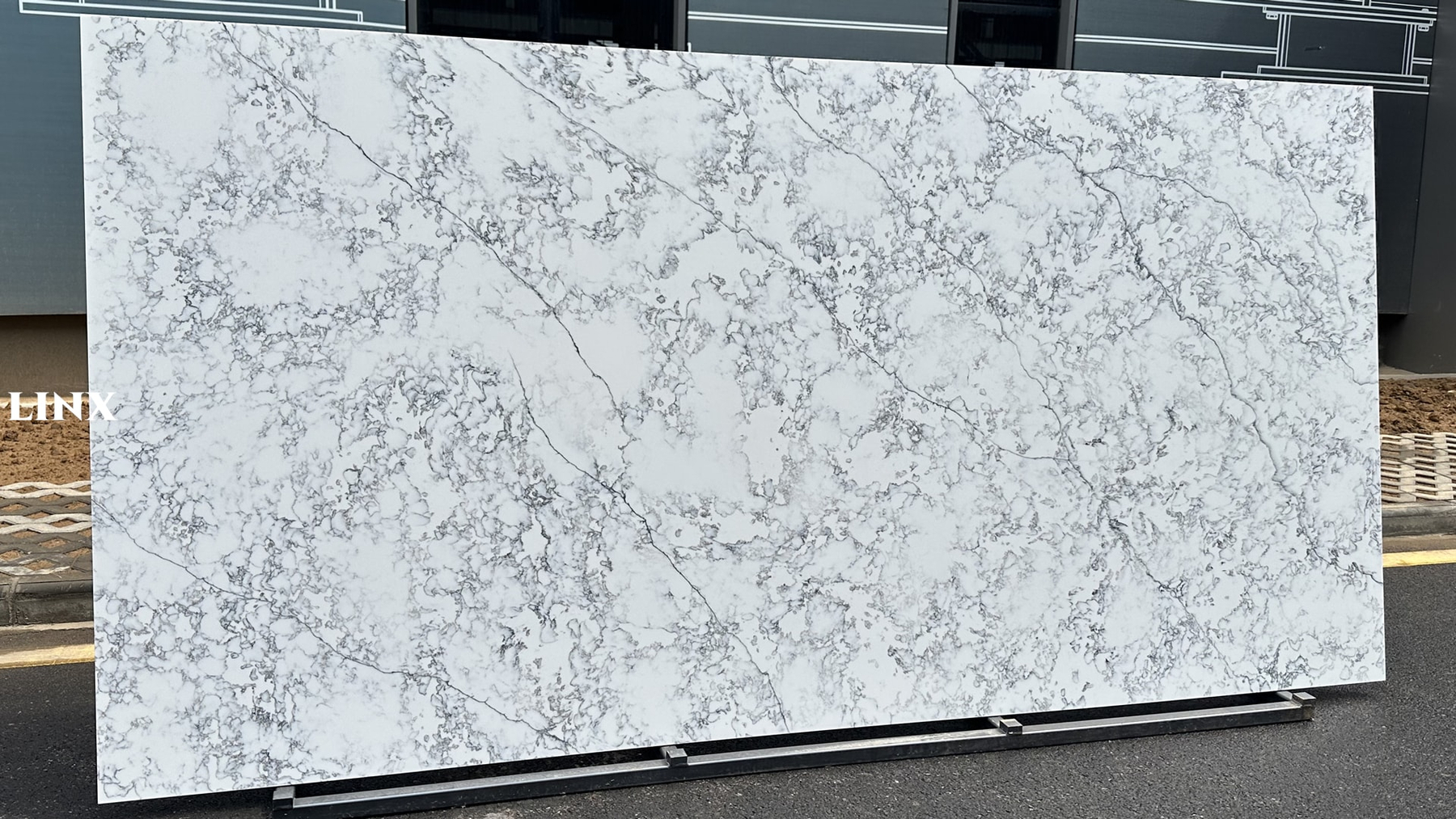 LXM9072 WHITE HAZE JADE STONE 1 LINX SURFACES