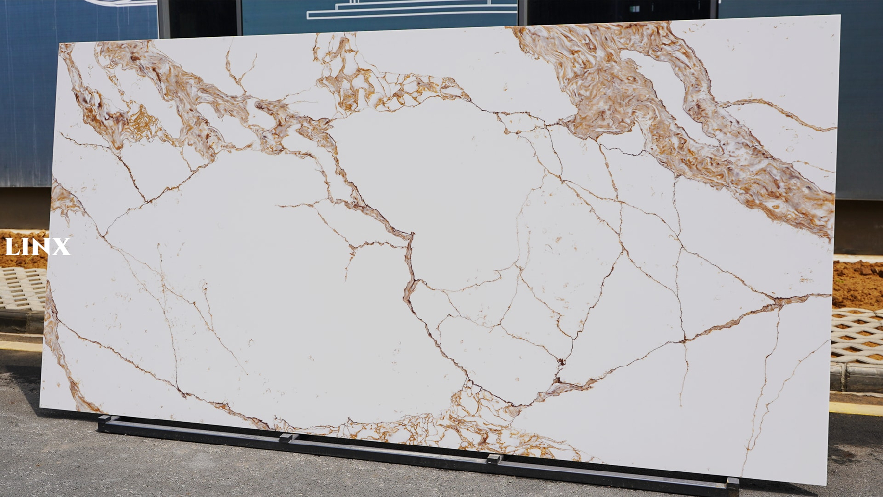 LXM9075 GOLDEN RIVIERA JADE STONE 2 LINX SURFACES