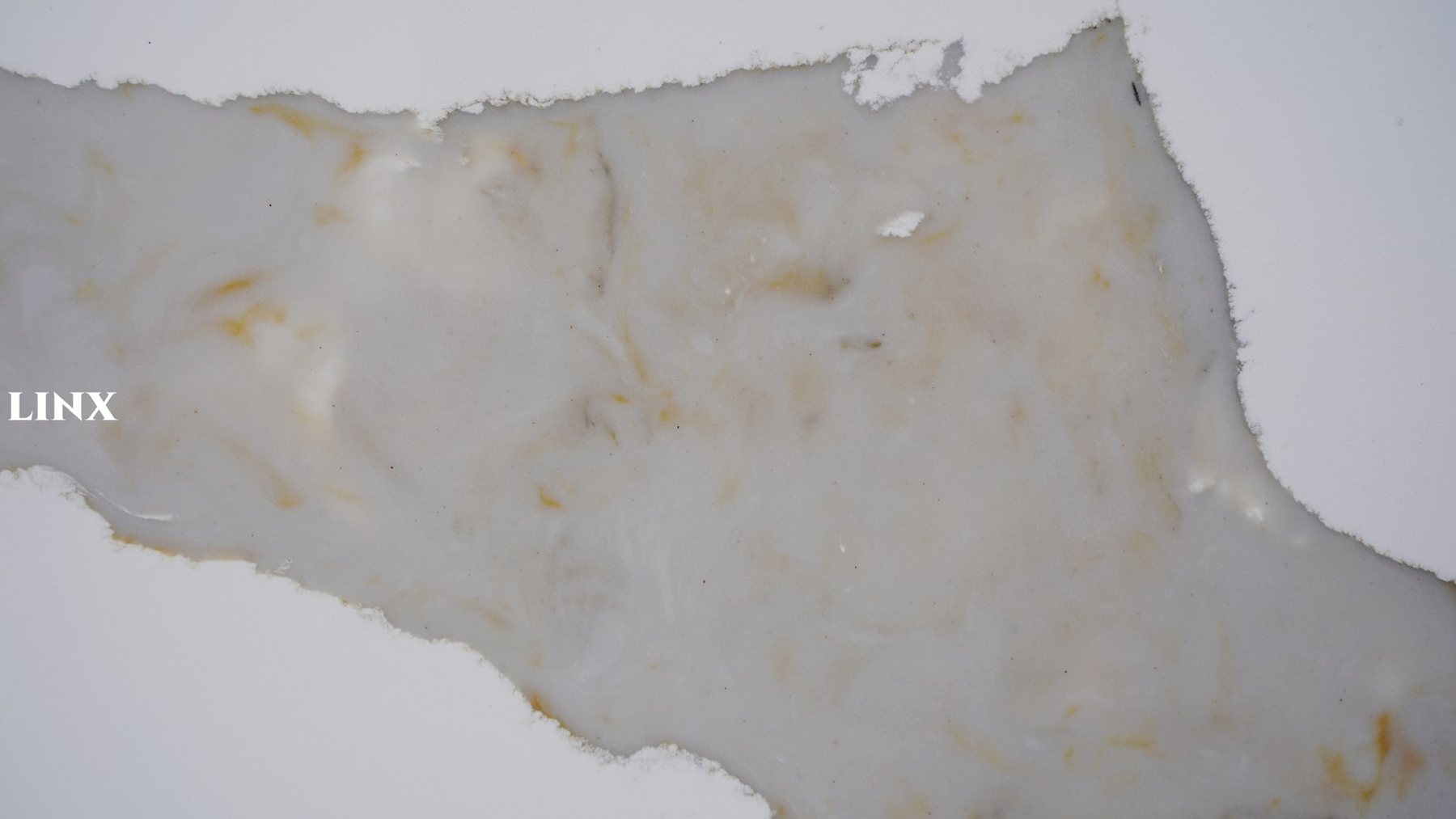 LXM9077 CALACATTA GOLD QUARTZ STONE DETAIL 4 LINX SURFACES