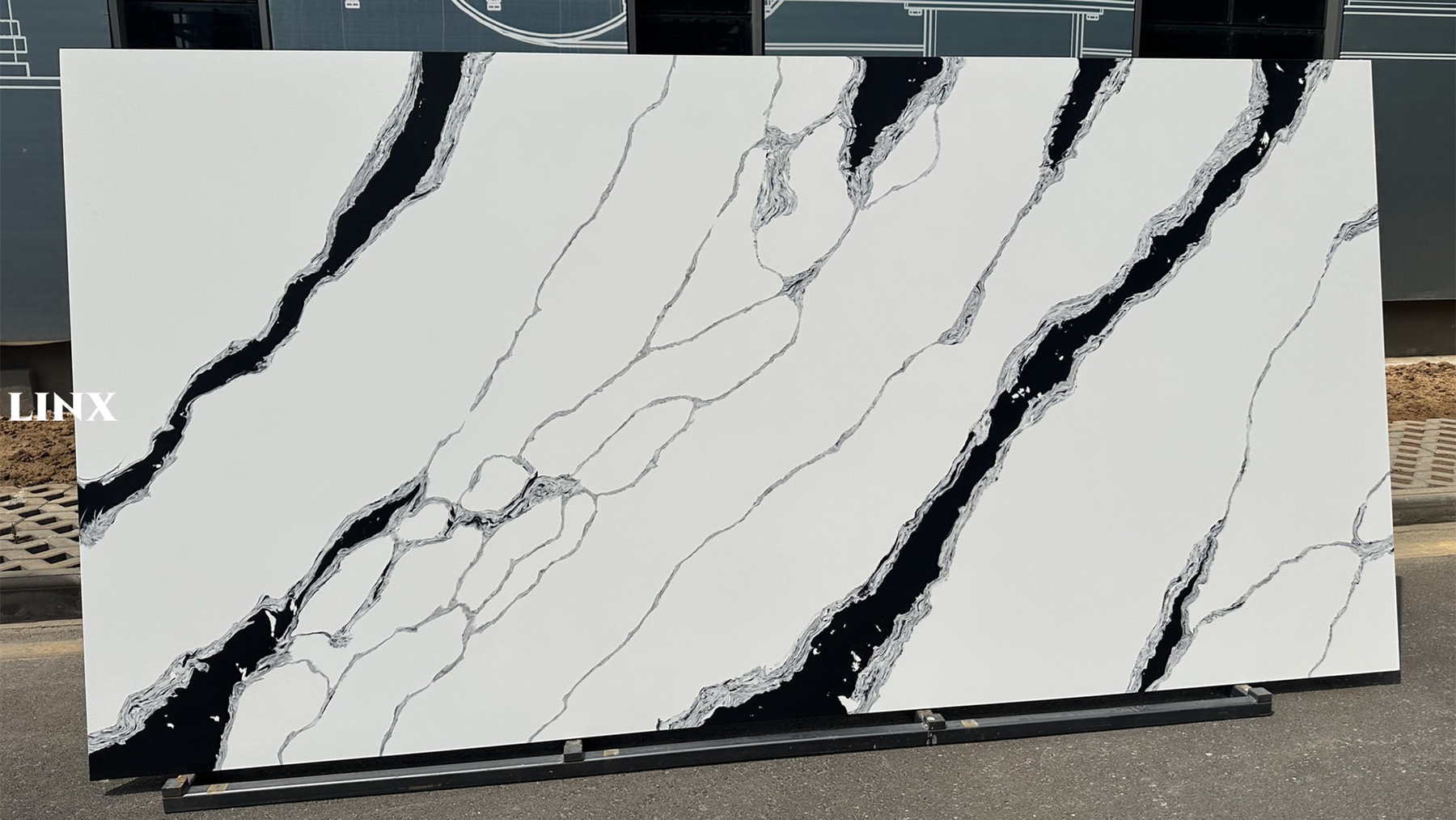 LXM9078 CALACATTA WHITE JADE STONE 1 LINX SURFACES