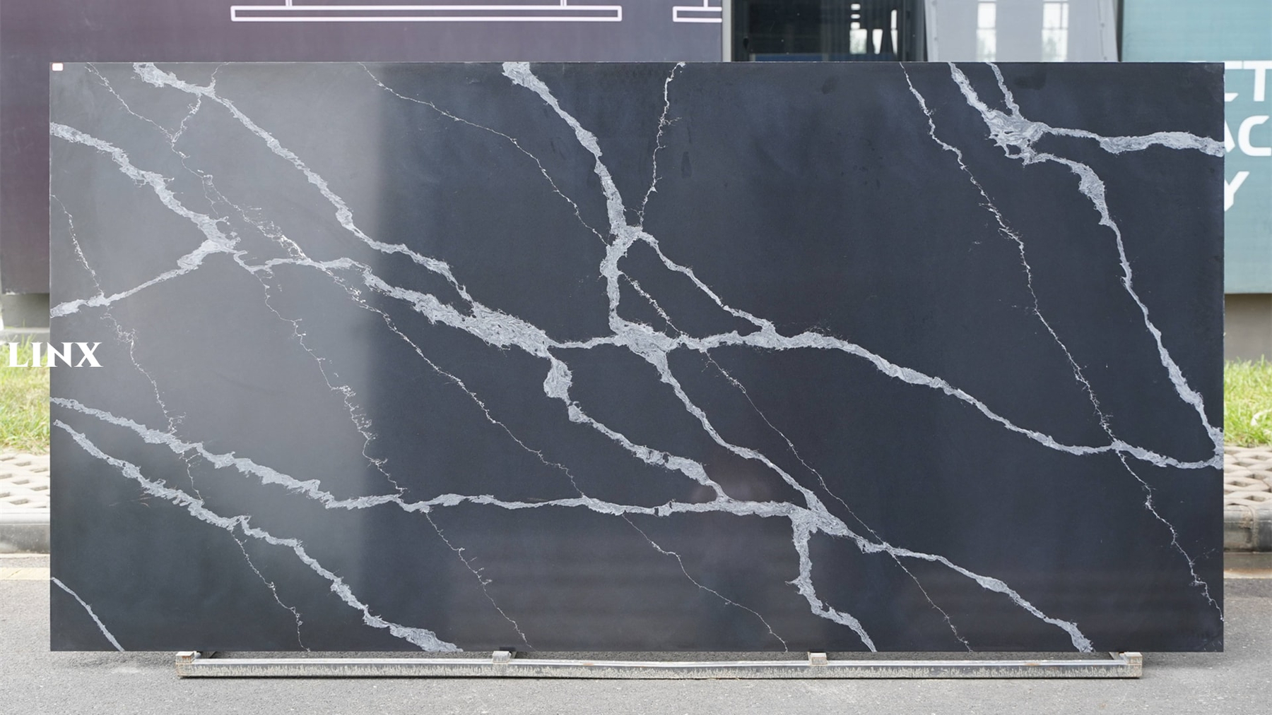 LXM9090 CALACATTA BLACK JADE STONE LINX SURFACES