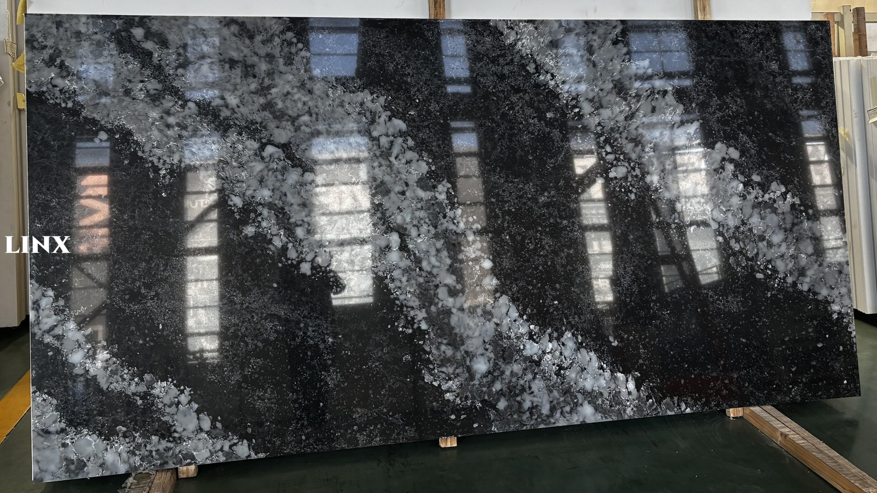 LXM9140 VOID BLOOM JADE STONE 1 LINX SURFACES