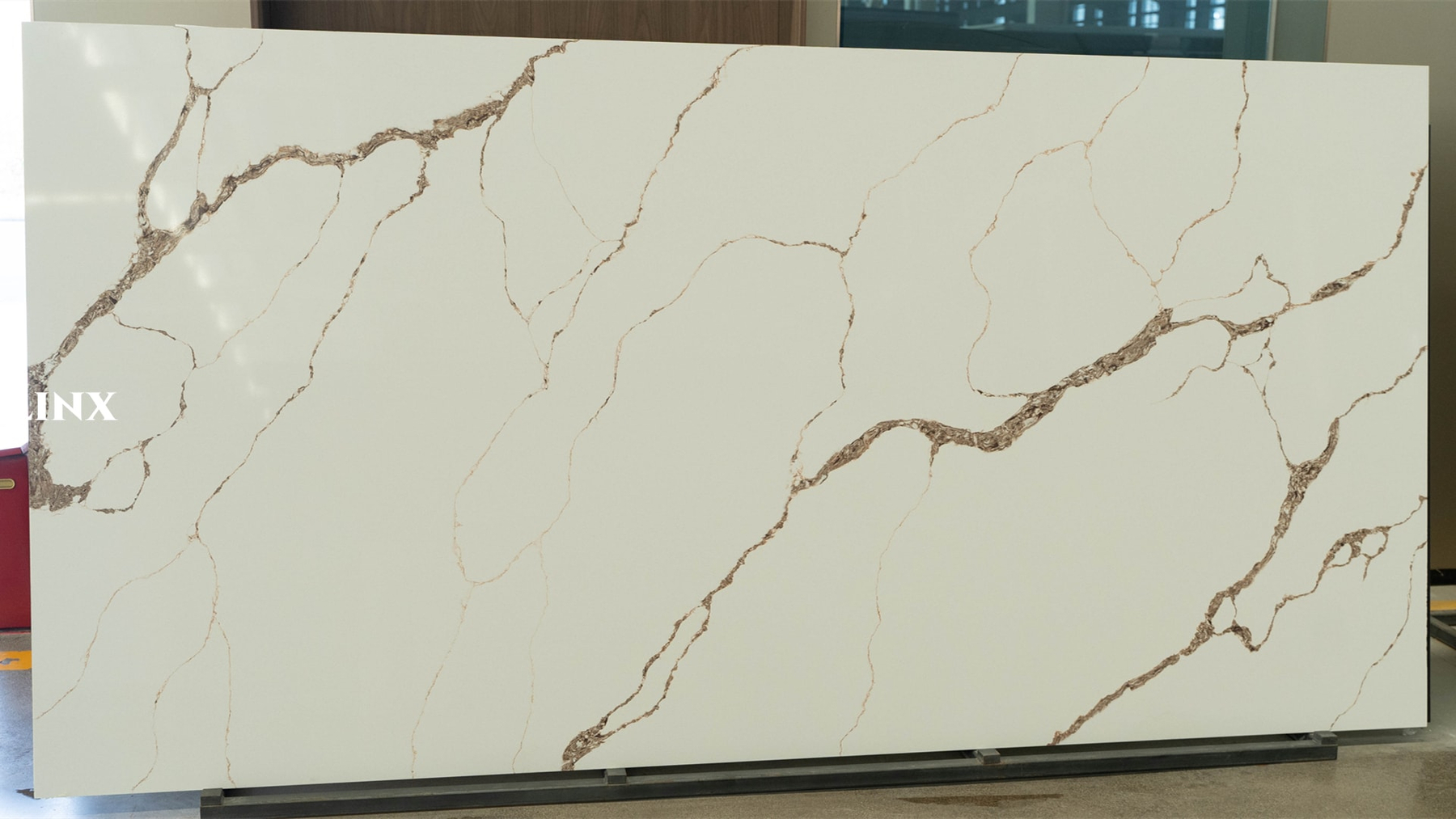 LXM9147 CALACATTA WHTE JADE STONE 1 LINX SURFACES